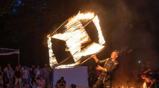 „Steam Show“: Drachen und Feuer-Kunst sind wieder mit dabei.