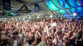Beste Stimmung herrschte zur 72. Laurenzi-Messe in Marktheidenfeld im Festzelt.
