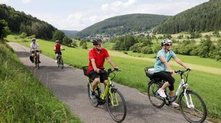Die Region bietet ein breites Spektrum an Radtouren – von Halbtagestouren für die Familie bis zum mehrtägigen Erlebnis für trainierte Fahrradfahrer.