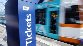 Der Bund will für ein bundesweites Ticket für 49 bis 69 Euro pro Monat 1,5 Milliarden Euro zuschießen, wenn die Länder mindestens ebenso viel zahlen.