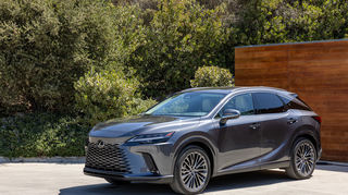 mid Santa Barbara - Der RX kommt als Hybrid und als Plug-in-Hybrid Variante Anfang 2023 nach Deutschland.