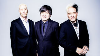 Hoher Punkrock-Besuch aus Berlin am Sonntag in Mannheim (v-l.): Farin Urlaub, Rod und Bela B. alias Die Ärzte.