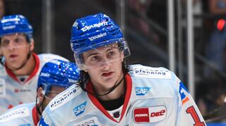 Im Testspiel bei den Löwen Frankfurt hat Taro Jentzsch schon für die Adler Mannheim getroffen.