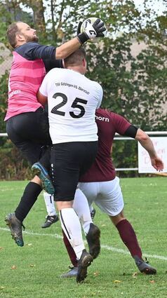 „Zugepackt“ hat Ahorn gegen Götzingen/E. II und 3:2 gewonnen.