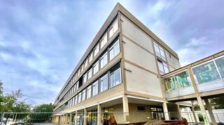 Den Zuschlag für die Dacharbeiten am Matthias-Grünewald-Gymnasium erteilte der Technische Ausschuss der Tauberbischofsheimer Firma Rudorfer.
