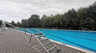 Auch wenn das aktuelle Bild im Freibad in Wenkheim ein wenig melancholisch stimmen könnte, Grund zur Freude gibt es genug: Mit fast 24 000 Besuchern erlebte das Welzbachbad eine der besten Saisons überhaupt. Doch nun wird wieder ein Pächter gesucht.