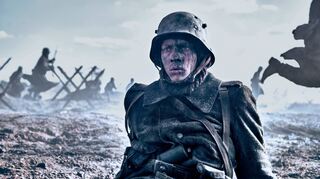 Ab 28. Oktober auf Netflix: der Spielfilm „Im Westen nichts Neues“ mit Felix Kammerer als Soldat Paul Bäumer.