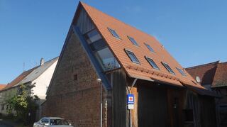 In 6967 ehrenamtlich geleisteten Arbeitsstunden wurde die neue DRK-Vereinsscheune in Höpfingen erbaut. Vor 20 Jahren wurde sie wiedereröffnet.