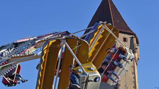 Beim Herbstvergnügen in Wertheim ging es mit dem „Golden Star“ hoch hinauf.