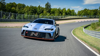 mid Groß-Gerau - Der RN22e ist Teil der nächsten Generation der Hyundai RN - der "rollenden Labore" - und Nachfolger des 2012 gestarteten RM-Projekts.