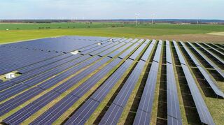 In Werbach werden die Bürger in Zukunft von der Errichtung solcher Freiflächen-Photovoltaikanlagen profitieren. So sollen unter anderem 25 Prozent der Pacht an die Kommune fließen, die damit einen Sozialfond bestücken will.