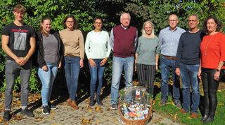 Der neue Vorstand des TSV Sonderriet und die Geehrten: (von links) Niklas Flicker, Alicia Kempf, Katja Dillinger, Ulrike Kempf, Rudolf Weber, Sabine Fischer, Josef Häfner, Walter Kempf und Sonja Flicker.