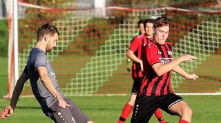 Der VfB Altheim schlägt die SpG Waldhausen/Laudenberg deutlich mit 3:0 und vergrößert damit den Abstand zu den abstiegsgefährdeten Positionen deutlich.