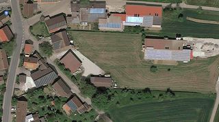 Ein Bauantrag beschäftigt die Einwohner von Pfitzingen: Ein Landwirt plant die Umnutzung des bestehenden Mastschweinestalls zu einem tiergerechten Junghühnerstall für 29 900 Junghühner.