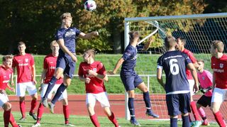 Die Hohenloher Vereine (hier eine Spielszene aus der Bezirksliga) wollen weiter Änderungen bei der WFV-Strukturreform erreichen.