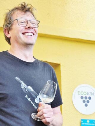 Thorsten Melsheimer betreibt auf seinem Weingut ökölogischen Weinbau.
