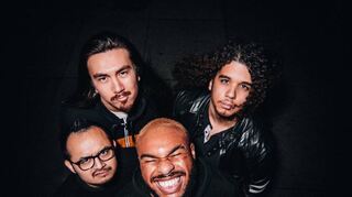 Die US-amerikanische Band Blaqrock verspricht sozialkritische Texte, zeitgemäßen Sound und eine energiegeladene Bühnenpräsenz.
