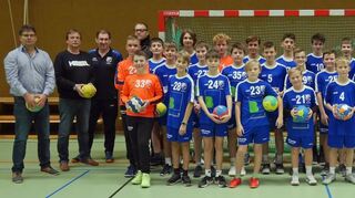 Die Arnold-Hollerbach-Stiftungunterstützt die Jugendarbeit der Handballabteilung des TV Hardheim.