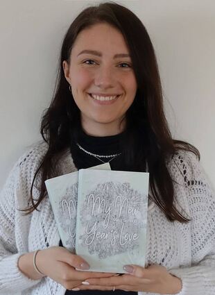„My new year’s love“ heißt das neue Werk der Kreuzwertheimer Autorin Vera Schaub.
