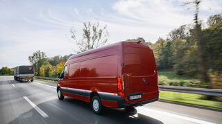 mid Stuttgart - Mit nur einer Akkuladung und ohne Nachladen führte die Route vom Mercedes-Benz Museum in Stuttgart bis zum Flughafen München und wieder zurück.