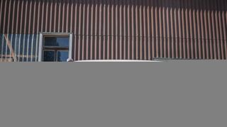 mid Groß-Gerau - Was sind die verrücktesten Geschichten, die Menschen mit ihrem VW Bus verbinden? Ist der Bulli nur ein Auto oder ein Familienmitglied, ein Lebensgefühl, eine Ikone?