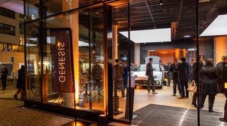 mid Frankfurt - Ein Parkhaus findet sich direkt nebenan, man ist also auch für Autofahrer gut angebunden.