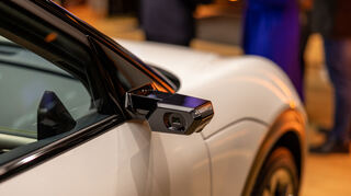 mid Frankfurt - Hightech made in Korea - Optional kann man auf die Außenspiegel verzichten und diese Kameraoption bestellen.