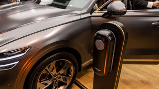 mid Frankfurt - Die ebenfalls über Genesis erhältlichen Ladesäulen für Zuhause.