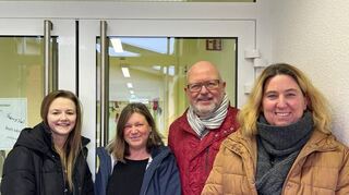 Das Team des Kindergartens (von links) Katharina Kleint, Petra Bambitsch und Kerstin Rupp mit Andreas Berns (Sachgebietsleiter Kinderbetreuung).