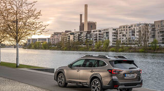 mid Groß-Gerau - Komplettiert wird der Feinschliff beim Subaru Outback zum neuen Modelljahr von modifizierten 18-Zoll-Felgen.