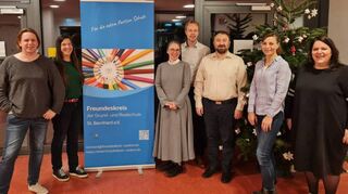 Der neue Vorstand (von links): Alex Bucherer, Petra Lakner, Schwester Mara Ehm, Tobias Schwing, Ulas Atal, Andrea Kirchner, Anja Bucherer.
