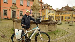 Günter Plonka, mit seinen 73 Jahren der älteste Einzelradelnde beim 21-tägigen Stadtradeln im Main-Tauber-Kreis im Jahr 2022, genießt beim Radeln besonders Begegnungen in der Natur.