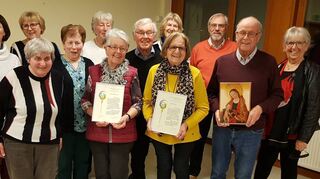 Bei der Cäcilienfeier wurden langjährige und verdiente Mitglieder des Kirchenchors Oberlauda geehrt.