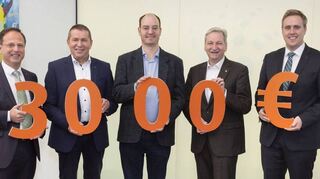 Bei der Spendenübergabe (von links) Bürgermeister Döffinger, Paul Gehrig, Geschäftsführer Stadtwerk Tauberfranken, Bürgermeister Dr. Braun, Dr. Norbert Schön, Geschäftsführer Stadtwerk Tauberfranken, Bürgermeister Krug.