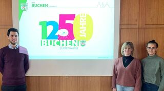 Tobias-Jan Kohler, Sarah Wörz und Karoline Bichler (v.l.) sind bei der Stadt Buchen für die Organisation der Feierlichkeiten zum Doppeljubiläum verantwortlich.