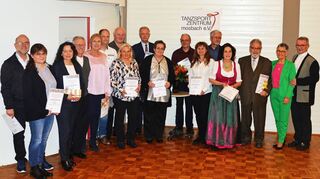 Bei der Winterfeier des Tanzsportzentrums Mosbach wurden Mitglieder durch den Verein geehrt. Eingegangen wurde auch auf die Geschichte des Vereins.