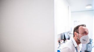 Die Türen sind zu. Drei Hausarztpraxen in Bad Mergentheim arbeiten seit Montag nicht mehr, weil die Betreiberfirma „Medicas“ Löhne nicht gezahlt hat.