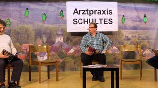 Das Ortsgeschehen von Hochhausen glossierten Ralf Knüttel, Thomas Schmauser und Daniel Siehr.