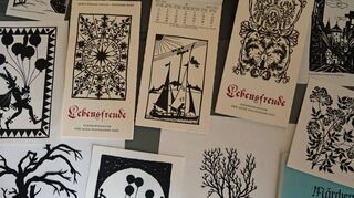 Ein kleiner Ausschnitt der faszinierenden Scherenschnitt-Sammlung von Alice Staudacher-Voit.