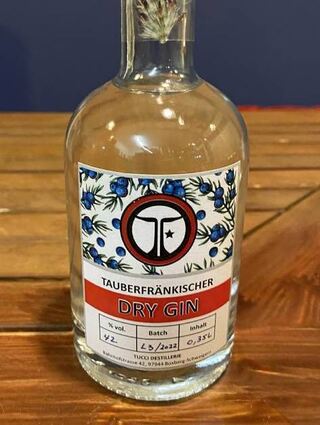 Der „Tauberfränkische Dry Gin“ ist das Herzstück von Tucci Destillerie.