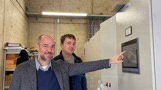 Per Knopfdruck nahm Bürgermeister Stefan Grimm am Montag das zweite Klärbecken in Betrieb.