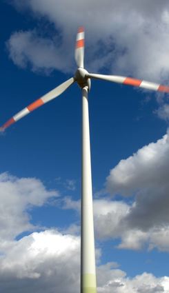 Nicht immer sind die Bürger glücklich über neue Windräder. Der Bürgermeister von Sulzbach-Laufen gibt Tipps.