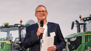 Konzernchef John C. May.
