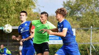 Während die Reicholzheimer (in Blau) mit dem Gastspiel bei der SpG Balbachtal eine Aufgabe recht überschaubaren Schwierigkeitsgrades haben, müssen sich die Pülfringer (grünes Trikot) gegen Assamstadt mächtig ins Zeug legen.