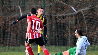 Mit vollem Einsatz will Rosenberg dem Primus FV Mosbach begegnen. „Wir wollen zeigen, dass wir mithalten können“, sagt Trainer Breitinger.
