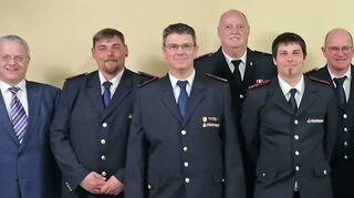Auszeichnungen und Beförderungen standen bei der Jahreshauptversammlung der Feuerwehr oben auf der Prioritätenliste.