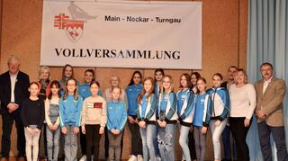 Sportlerehrung der jugendlichen und erwachsenen Sportlerinnen und Sportler fanden im Rahmen der Vollversammlung des Main-Neckar-Turngaus in Sennfeld statt.