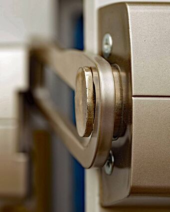 Die Zahl der Wohnungseinbrüche im Zuständigkeitsbereich des Heilbronner Polizeipräsidiums ist um 21,2 Prozent auf 200 gestiegen – dennoch der zweitniedrigste Wert in den vergangenen zehn Jahren.