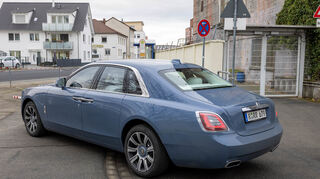 mid Groß-Gerau - Zum Vorgänger ist der Rolls-Royce Ghost II um knapp neun Zentimeter gewachsen und ist nun knapp 5,55 Meter lang.