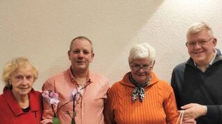 Renate Hauck (Zweite von rechts) und Regina Rüttling (links) wurden für 30-jährige Mitgliedschaft von Christian Baumann (Zweiter von links) und Klaus Krimmer geehrt. Auf dem Bild fehlt das Ehepaar Siegfried und Gisela Kremer.